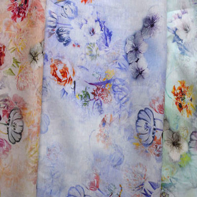 100 gesticktes Tulle gesponnenen druckte Tencel-Gewebe-den bequemen Kleidertwill