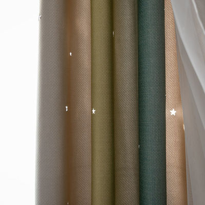 Stromausfall-Polyester-Duschvorhang-Selbst stickte isoliert