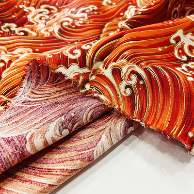Druckte mehrfache Farbe 120GSM Baumwollgewebe für Kleiderbettwäsche
