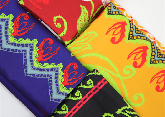 Großes Blumen-Polyester druckte Gewebe für Dekorations-Zusätze