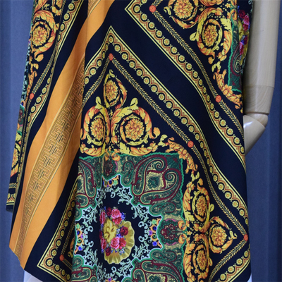 Soeminsel Druckkleidermaterielle Gewebe-Polyester-Kleidung 100%